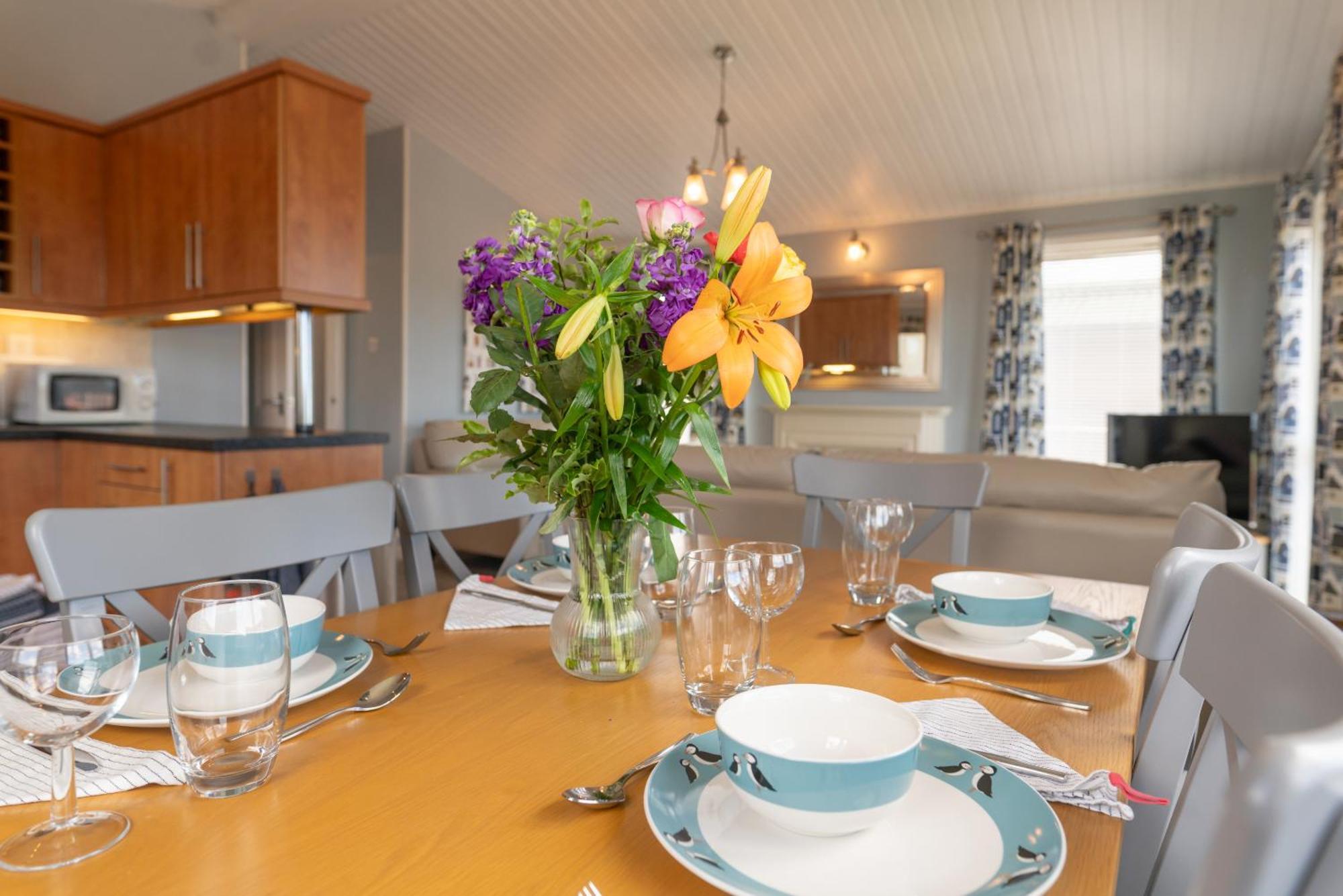 55 Meadow View - 3 Bed-sleeps 6-tjs55mv Holiday home